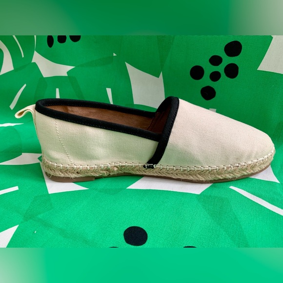 NWOT Espadrille Slip-On Flats Amazon Essentials Size 8 - Picture 4 of 9